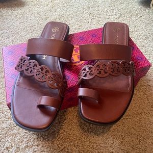 NEW IN BOX! Tory Burch Tiny Miller Toe Ring Sandals, Size 9